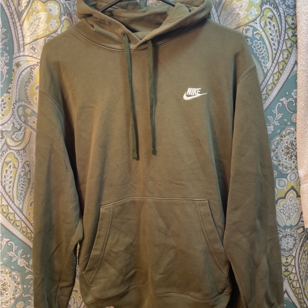 Nike Green Sweatshirt Classic Pullover Design